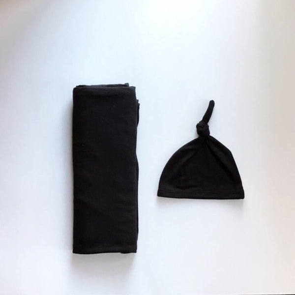 Black  - swaddle - BLANKET + TIED KNOT BEANIE - Dotboxed