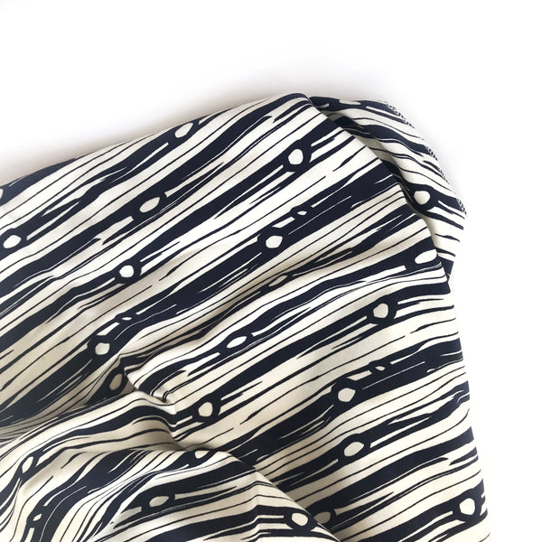 Round Organic Birch Navy Blanket - Dotboxed