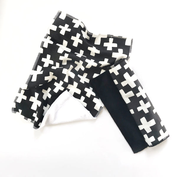 Loveys - Black and White Cross - Dotboxed